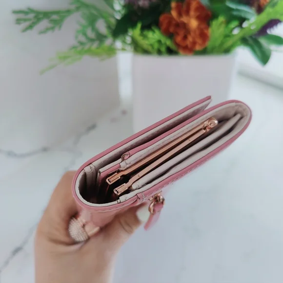 TED BAKER Leather Light Pink Purse Card Cash Holder Pearl &  Rustal Bobbles VGC - Picture 3 of 15